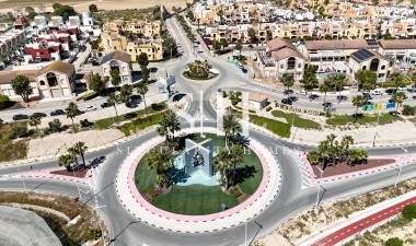 Перепродажа - Villa - Algorfa - La Finca Golf