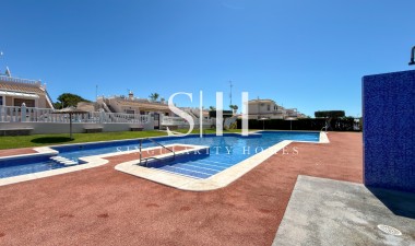 Wiederverkauf - Villa - Orihuela Costa - Los Dolses