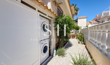 Wiederverkauf - Villa - Orihuela Costa - Los Dolses