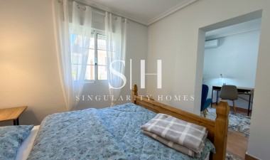 Wiederverkauf - Villa - Orihuela Costa - Los Dolses