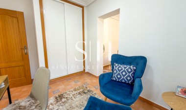 Wiederverkauf - Villa - Orihuela Costa - Los Dolses