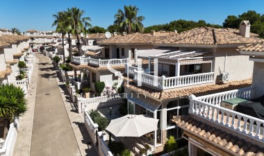 Wiederverkauf - Villa - Orihuela Costa - Los Dolses