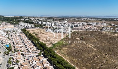Wiederverkauf - Villa - Orihuela Costa - Los Dolses