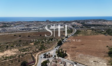 Wiederverkauf - Villa - Orihuela Costa - Los Dolses