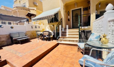 Resale - House - Orihuela Costa