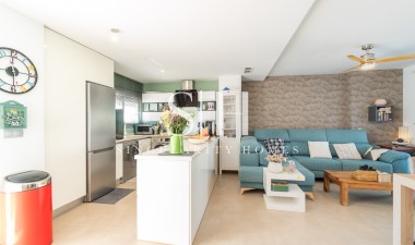 Resale - Bungalow - Vista Bella Golf Resort - Inland