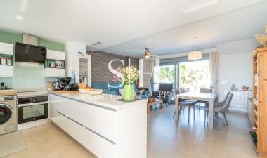 Resale - Bungalow - Vista Bella Golf Resort - Inland