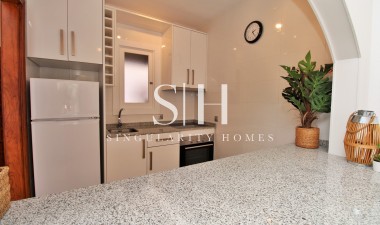 Resale - Apartment / flat - Orihuela Costa - Villamartin
