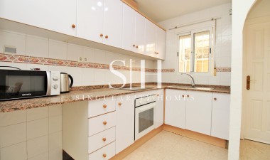 Resale - House - Orihuela Costa - Villamartin