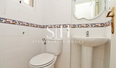 Resale - House - Orihuela Costa - Villamartin