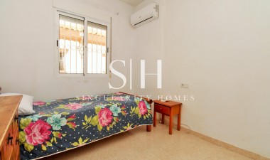 Resale - House - Orihuela Costa - Villamartin