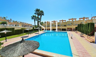 Resale - House - Orihuela Costa - Villamartin