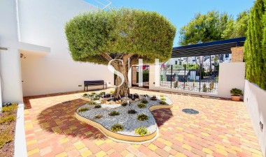 Resale - Apartment / flat - Orihuela Costa