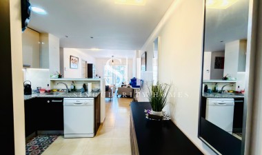Resale - Apartment / flat - Orihuela Costa