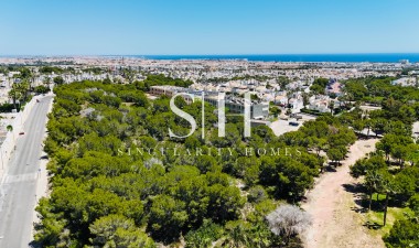 Resale - Apartment / flat - Orihuela Costa