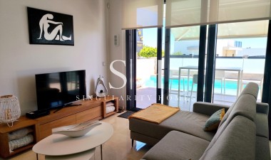 Resale - Villa - San Miguel de Salinas - Inland