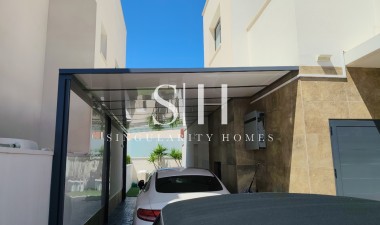 Resale - Villa - San Miguel de Salinas - Inland