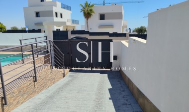 Resale - Villa - San Miguel de Salinas - Inland