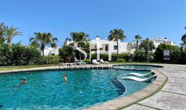Resale - Apartment / flat - Torrevieja - Punta prima