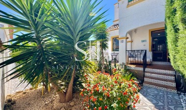 Resale - House - Orihuela Costa - Los Altos