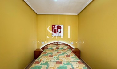 Resale - Apartment / flat - Torrevieja - Playa del Cura