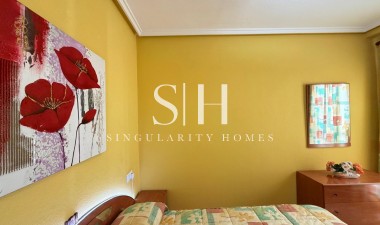 Resale - Apartment / flat - Torrevieja - Playa del Cura