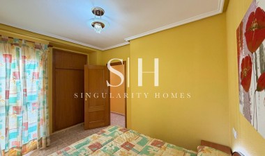 Resale - Apartment / flat - Torrevieja - Playa del Cura