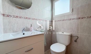 Resale - Apartment / flat - Torrevieja - Playa del Cura