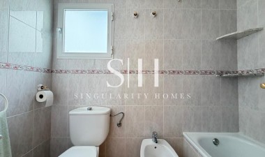 Resale - Apartment / flat - Torrevieja - Playa del Cura