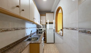 Resale - Apartment / flat - Torrevieja - Playa del Cura