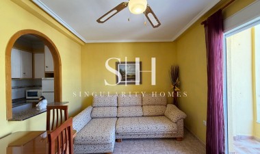 Resale - Apartment / flat - Torrevieja - Playa del Cura