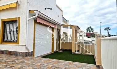 Resale - House - Orihuela Costa - Los Almendros-la Florida