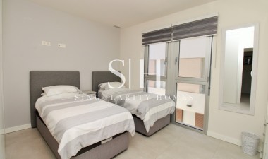 Resale - Apartment / flat - Orihuela Costa - Los Dolses