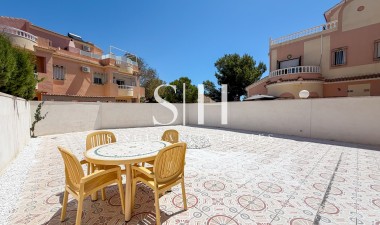 Resale - Apartment / flat - Orihuela Costa - Lomas de Cabo Roig - Playa Golf