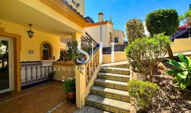 Resale - Villa - Orihuela Costa - Costa Blanca