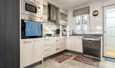 Resale - Villa - Orihuela Costa - Costa Blanca