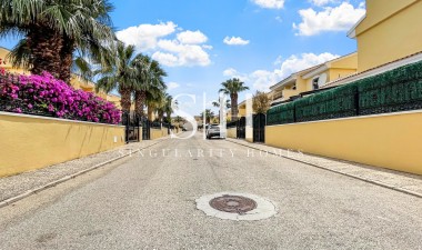 Resale - Villa - Orihuela Costa - Costa Blanca