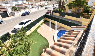 Resale - Villa - Orihuela Costa - Costa Blanca