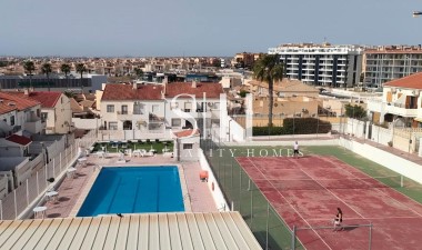 Resale - House - Torrevieja - Sector 25