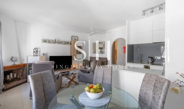 Resale - Villa - Torrevieja - La Mata