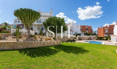 Resale - Villa - Torrevieja - La Mata