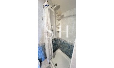 Resale - Villa - Torrevieja - aguas nuevas