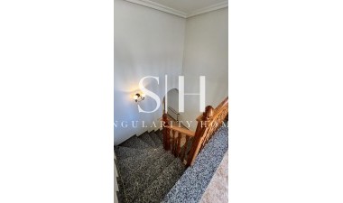 Resale - Villa - Torrevieja - aguas nuevas