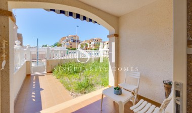 Herverkoop - Bungalow - Torrevieja - Aguas nuevas 1