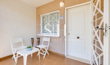 Herverkoop - Bungalow - Torrevieja - Aguas nuevas 1