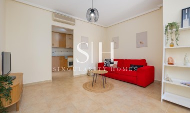 Herverkoop - Bungalow - Torrevieja - Aguas nuevas 1