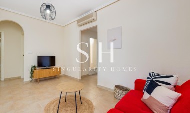Herverkoop - Bungalow - Torrevieja - Aguas nuevas 1