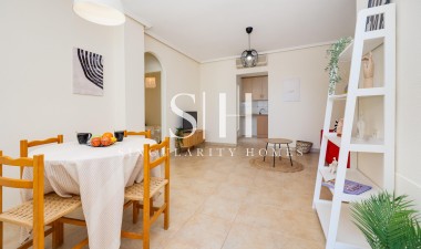 Herverkoop - Bungalow - Torrevieja - Aguas nuevas 1