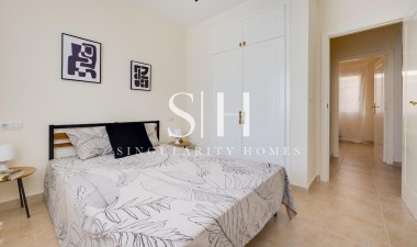 Herverkoop - Bungalow - Torrevieja - Aguas nuevas 1