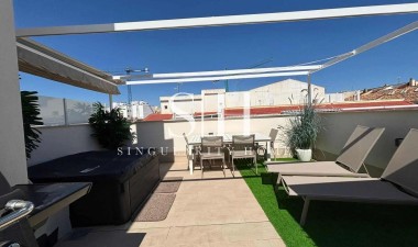 Återförsäljning - Lägenhet / lägenhet - Torrevieja - Las Piscinas Naturales